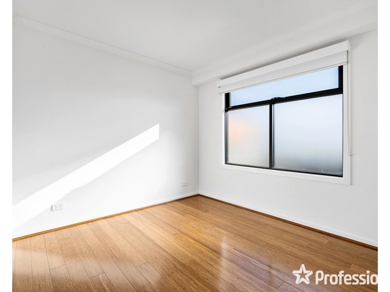 205/18 Myrtle Street, Bayswater VIC 3153