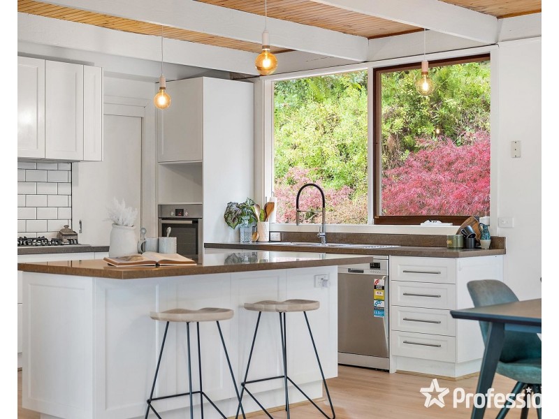 72 Charles Road, Lilydale VIC 3140