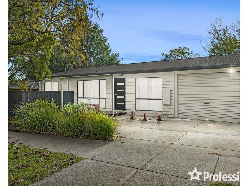 2a Browning Street, Kilsyth VIC 3137