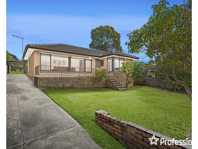 15 Holmes Road, Mooroolbark VIC 3138