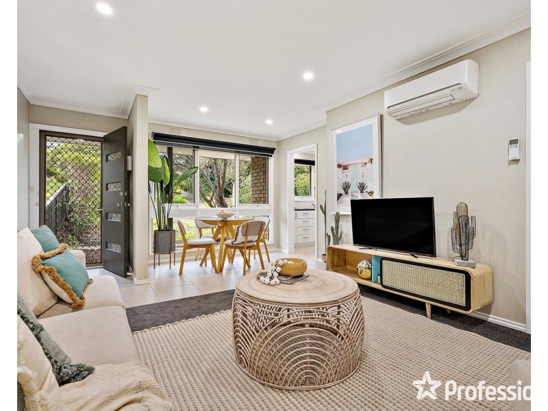 34 Felix Grove, Mooroolbark VIC 3138