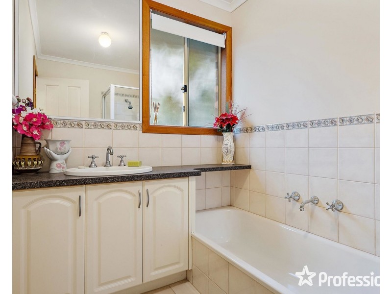 20 Neryl Court, Mooroolbark VIC 3138