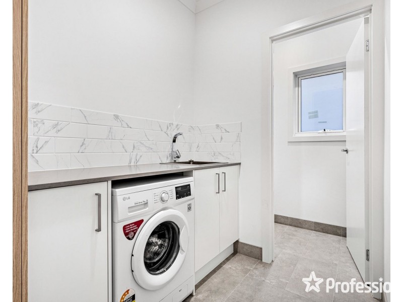 2/137 Anderson Street, Lilydale VIC 3140