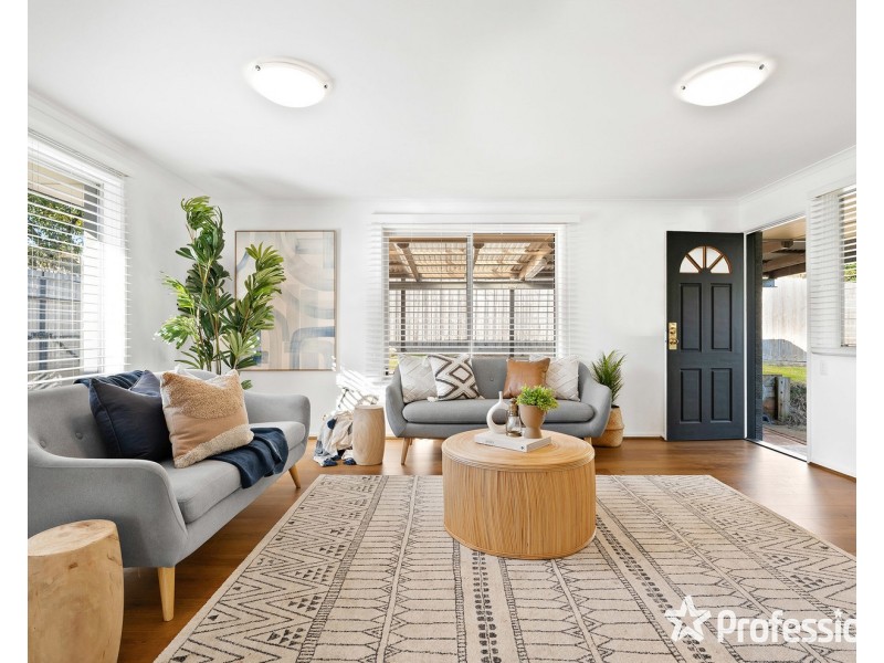 4 Meseta Street, Mooroolbark VIC 3138