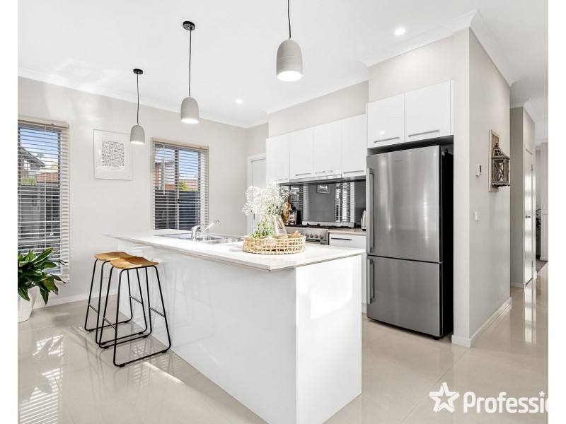 99 Botanica Drive, Chirnside Park VIC 3116