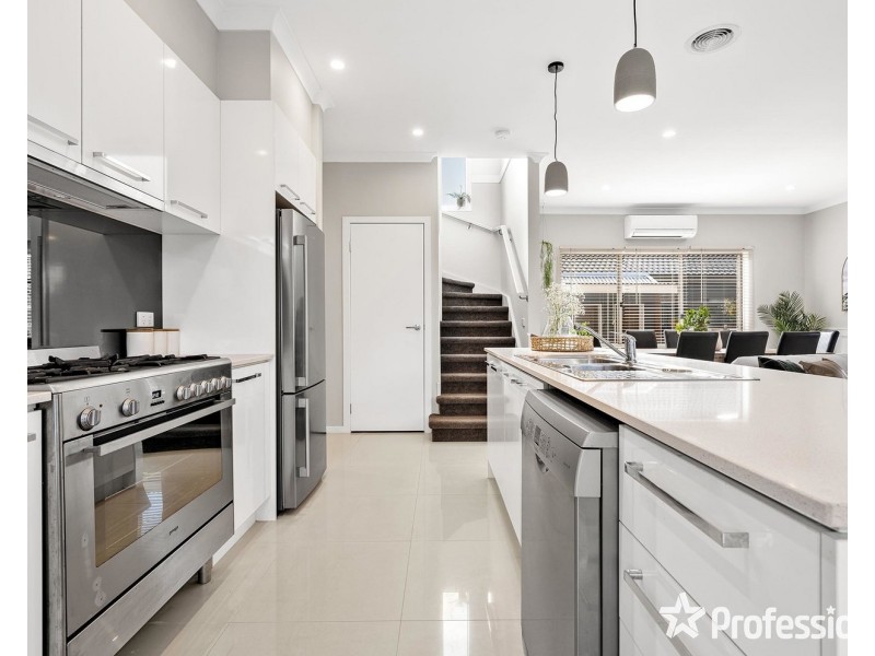 99 Botanica Drive, Chirnside Park VIC 3116