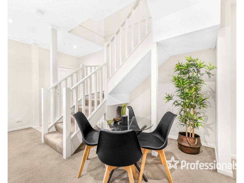 80/13-15 Hewish Road, Croydon VIC 3136