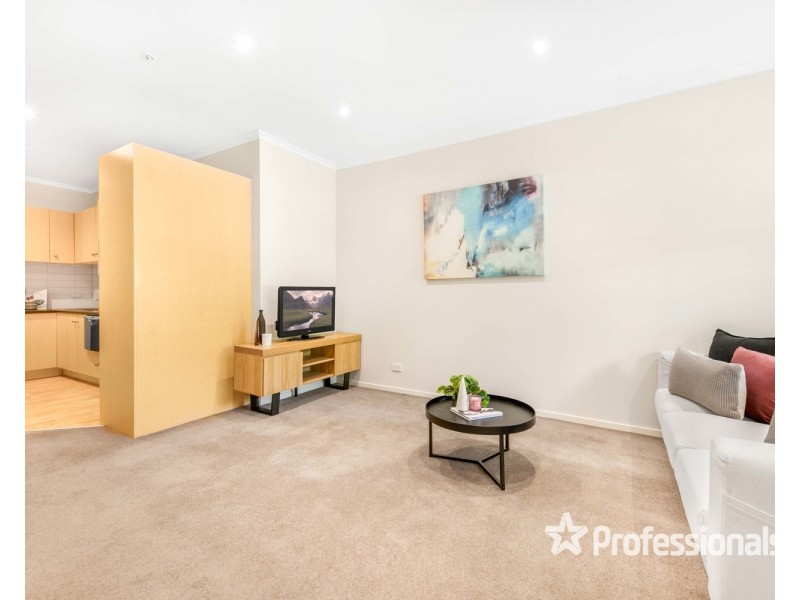 80/13-15 Hewish Road, Croydon VIC 3136