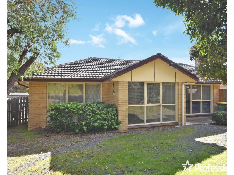 345 Hull Road, Mooroolbark VIC 3138