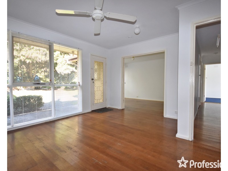 345 Hull Road, Mooroolbark VIC 3138