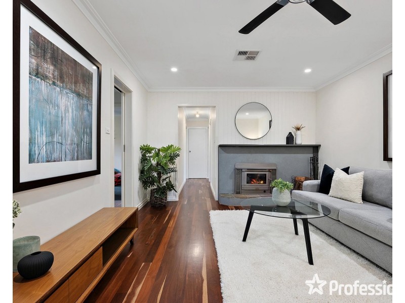 90 Uplands Road, Yarra Glen VIC 3775