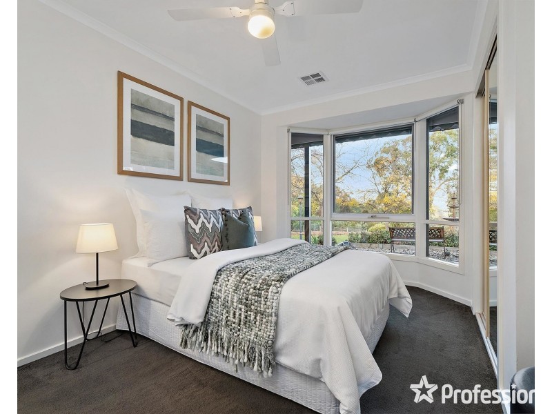 90 Uplands Road, Yarra Glen VIC 3775