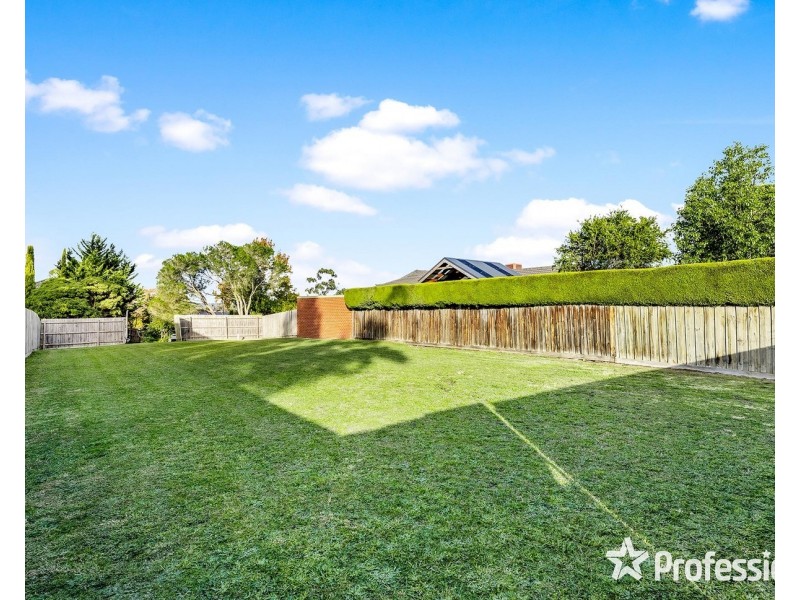 7B Autumn Grove, Mooroolbark VIC 3138