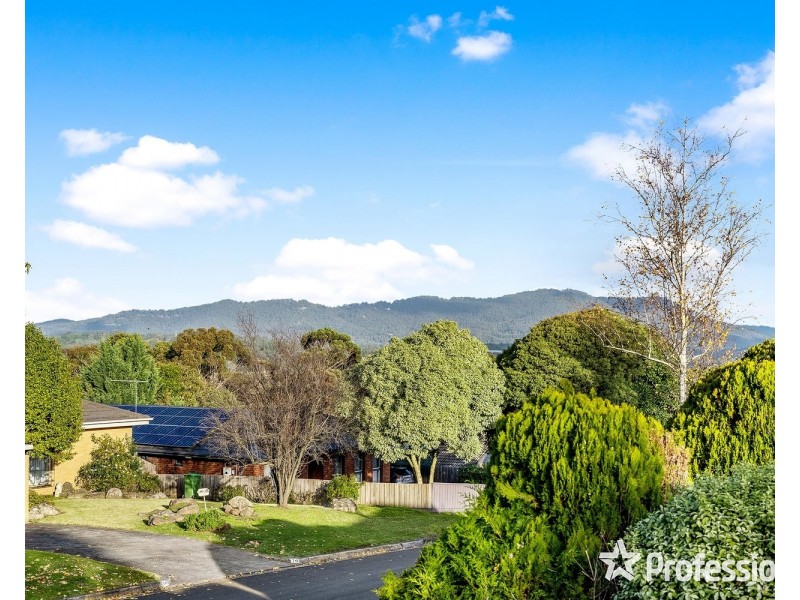 7B Autumn Grove, Mooroolbark VIC 3138