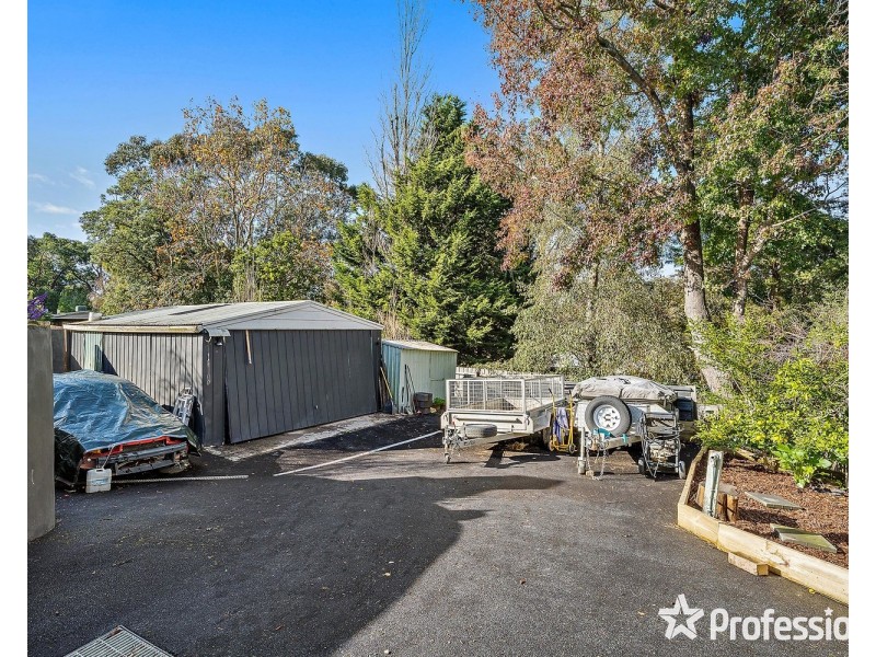 42 English Street, Seville VIC 3139