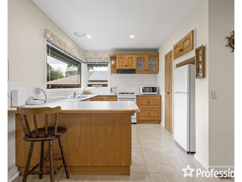 55 Bellara Drive, Mooroolbark VIC 3138