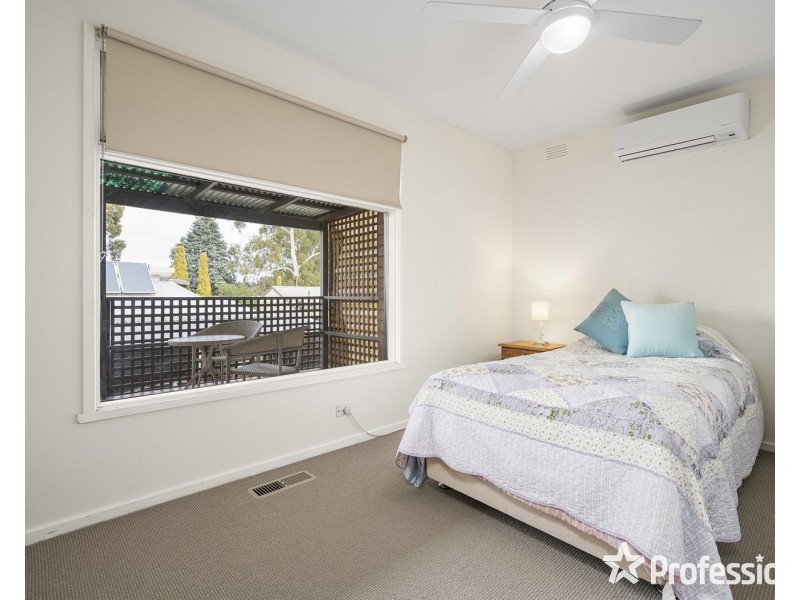 55 Bellara Drive, Mooroolbark VIC 3138