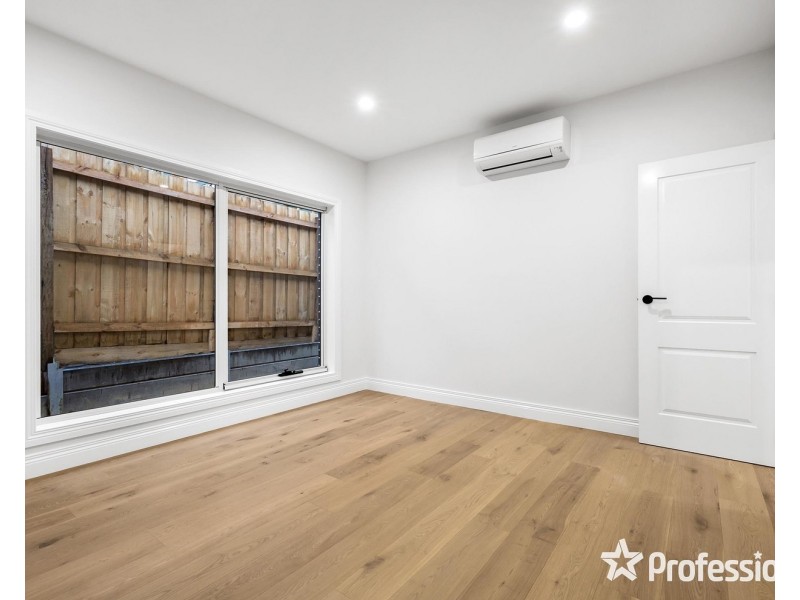 2/27 Erskine Ridge, Mooroolbark VIC 3138