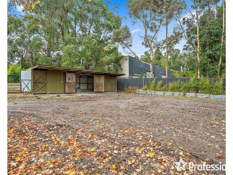 12 The Crescent, Mount Evelyn VIC 3796