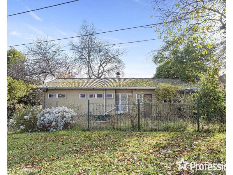 7 Velma Grove, Ringwood East VIC 3135