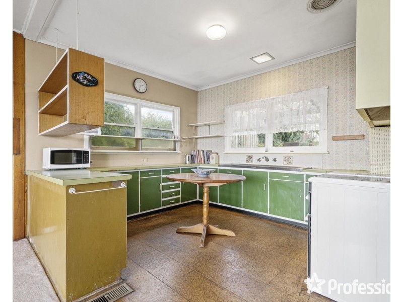 7 Velma Grove, Ringwood East VIC 3135