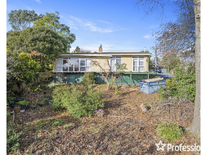 7 Velma Grove, Ringwood East VIC 3135