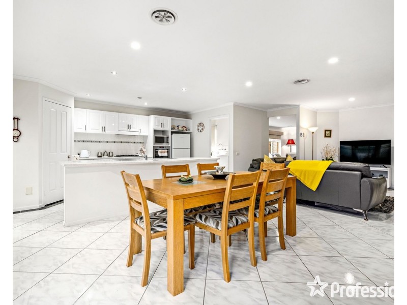 19 Eden Way, Kilsyth VIC 3137
