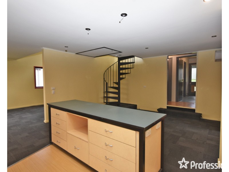 2/7 Central Avenue, Mooroolbark VIC 3138
