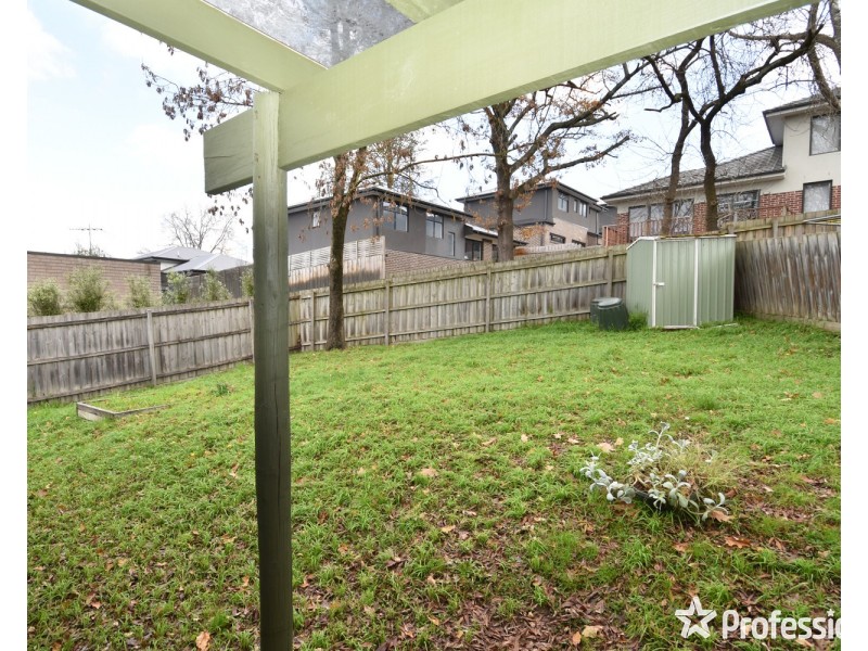 2/7 Central Avenue, Mooroolbark VIC 3138