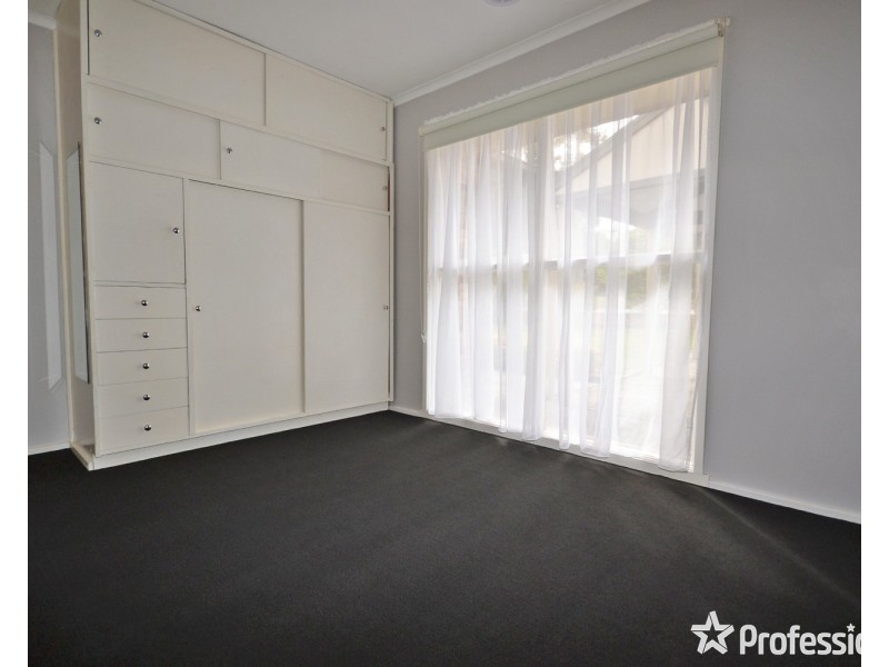 49 Pembroke Road, Mooroolbark VIC 3138
