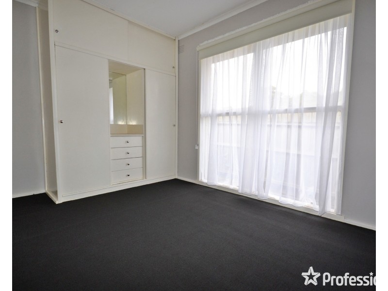 49 Pembroke Road, Mooroolbark VIC 3138