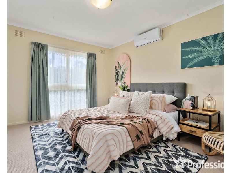 5 Lancaster Place, Chirnside Park VIC 3116