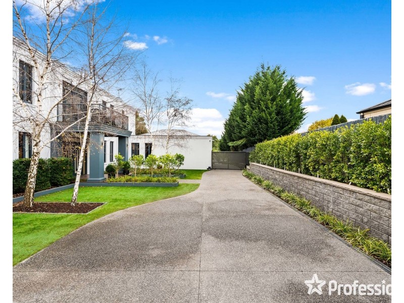 4 Doonside Drive, Lilydale VIC 3140