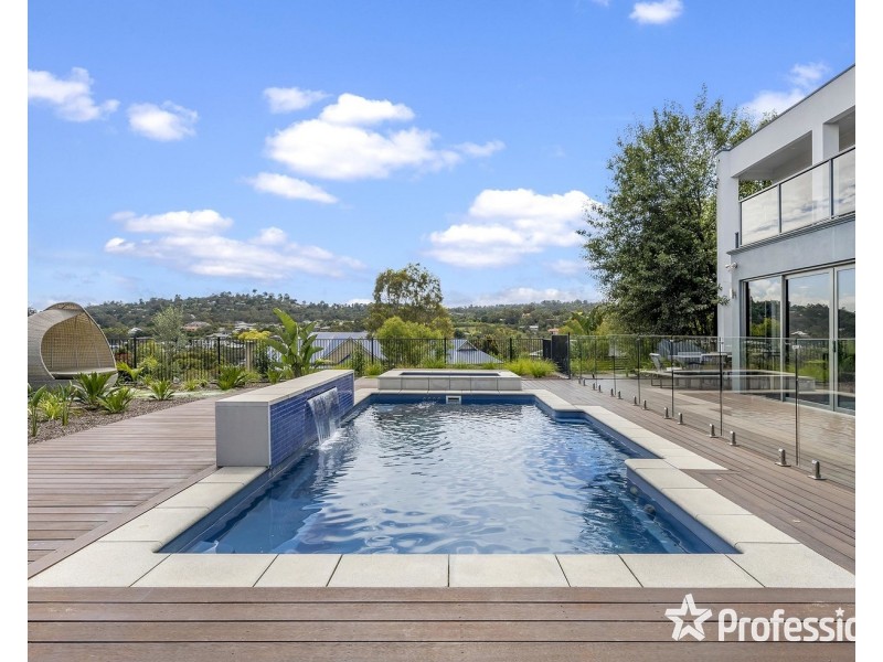 4 Doonside Drive, Lilydale VIC 3140