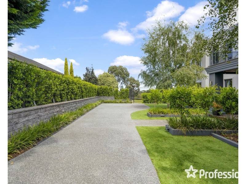 4 Doonside Drive, Lilydale VIC 3140