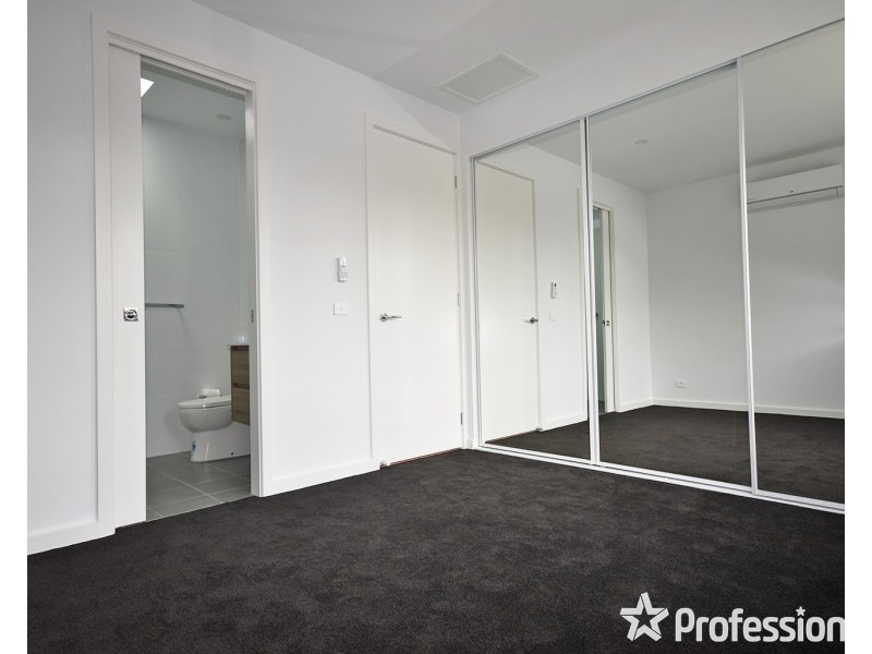 2/3 Glen Dhu Road, Kilsyth VIC 3137