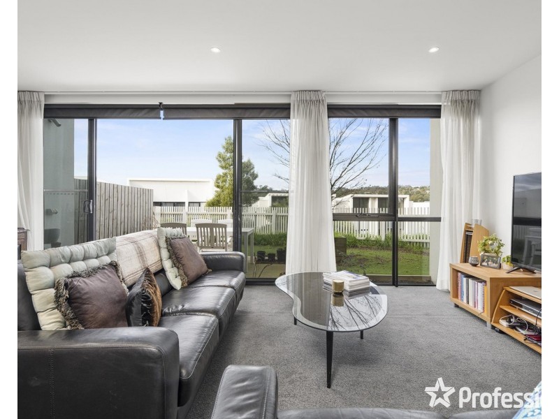 7 Bardaster Boulevard, Chirnside Park VIC 3116