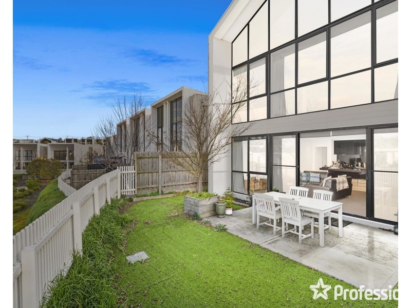 7 Bardaster Boulevard, Chirnside Park VIC 3116