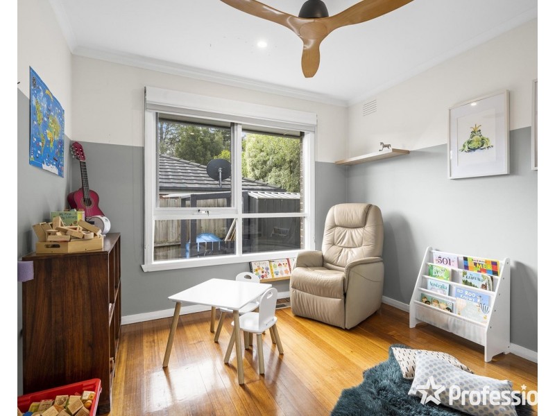 18 Taylors Road, Croydon VIC 3136