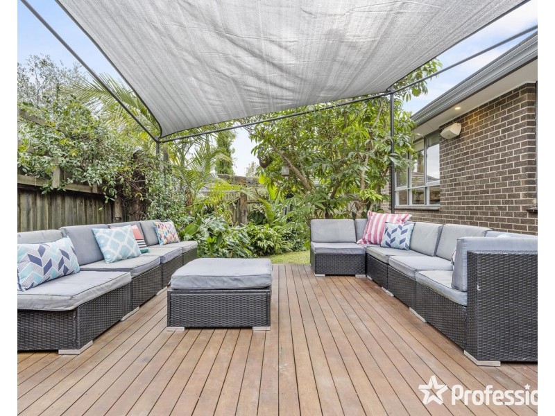 18 Taylors Road, Croydon VIC 3136