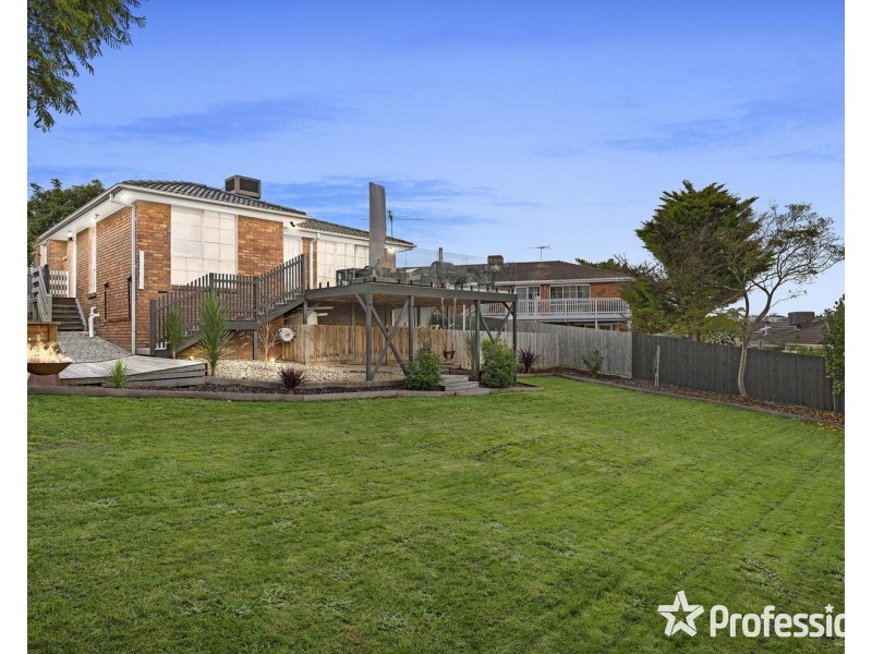 2 Gould Place, Mooroolbark VIC 3138