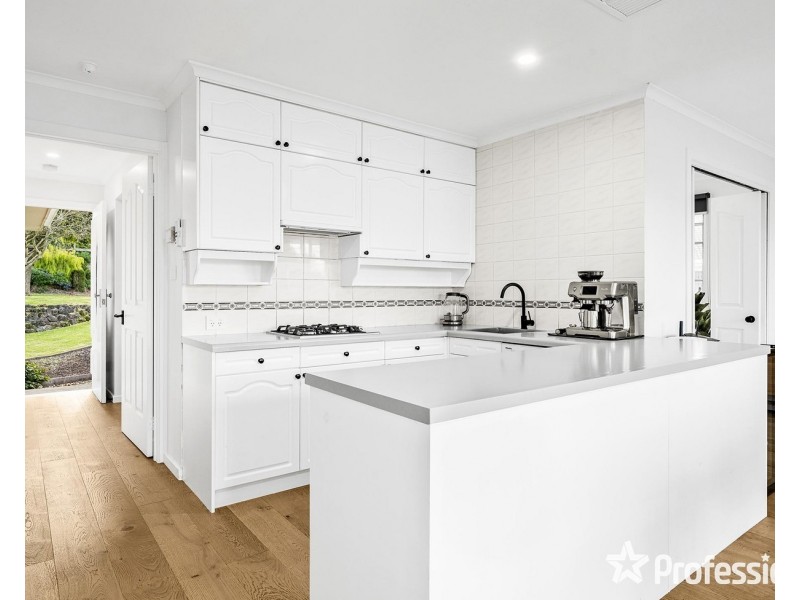 2 Gould Place, Mooroolbark VIC 3138