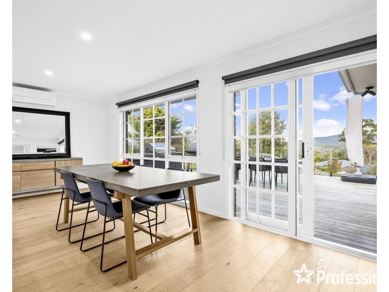 2 Gould Place, Mooroolbark VIC 3138