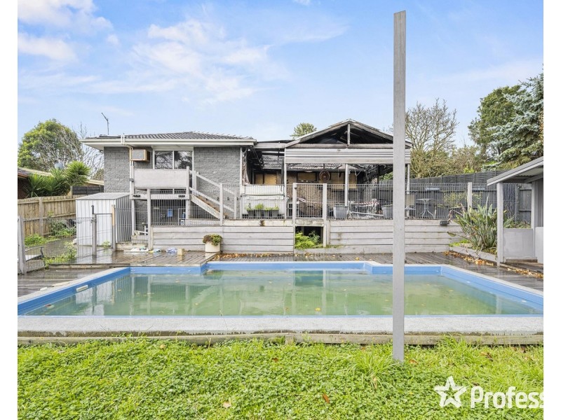 24 Bristol Court, Kilsyth VIC 3137