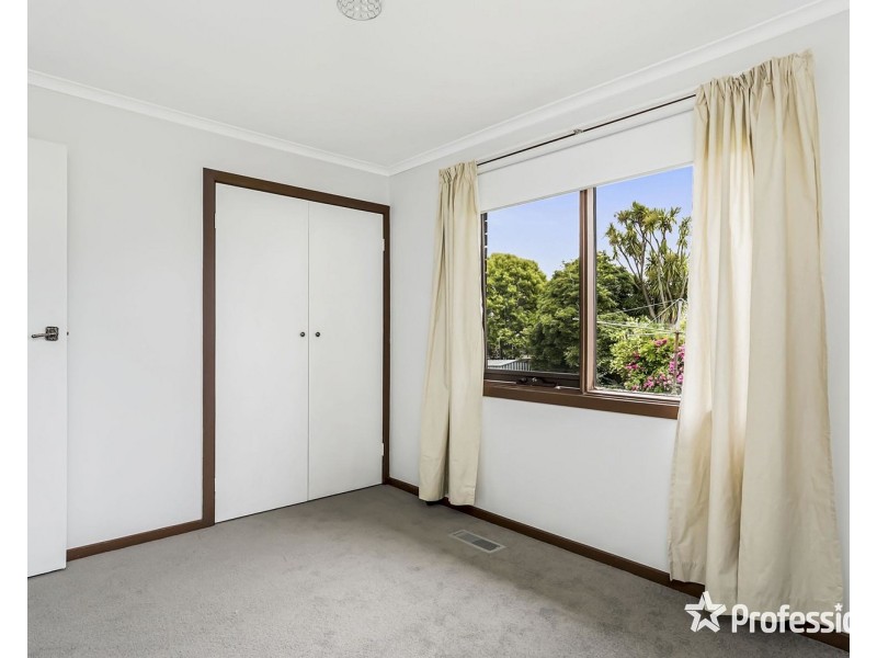 97 Hawthory Road, Kilsyth VIC 3137