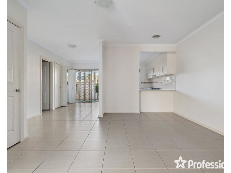 3/15-17 Manchester Road, Mooroolbark VIC 3138