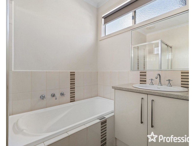 3/15-17 Manchester Road, Mooroolbark VIC 3138