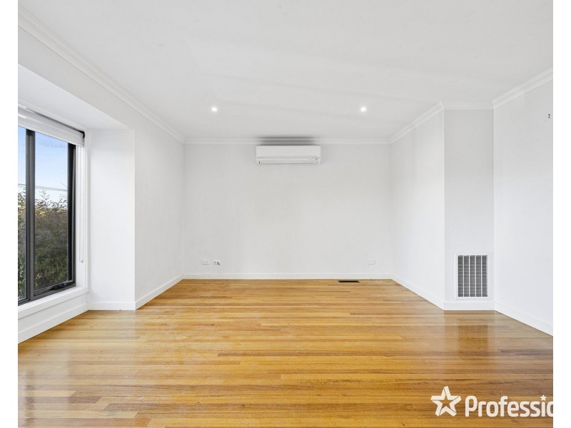 2 Kalimna Street, Mooroolbark VIC 3138