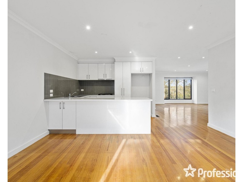 2 Kalimna Street, Mooroolbark VIC 3138