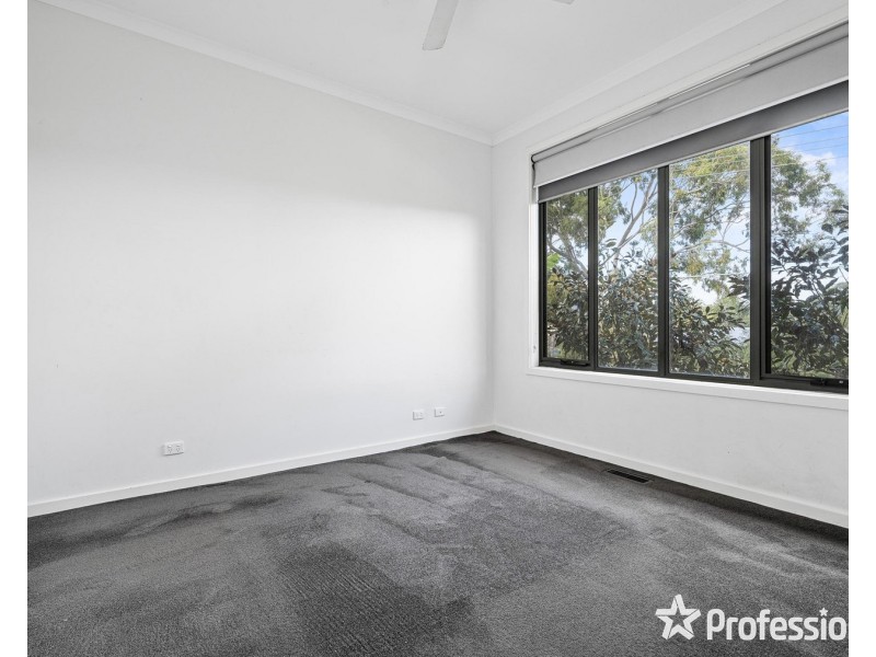 2 Kalimna Street, Mooroolbark VIC 3138